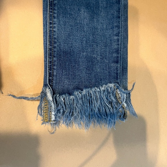 Free People Womens sz 25 waist‎ distressed blue denim jeans with frayed ankles - Picture 5 of 5